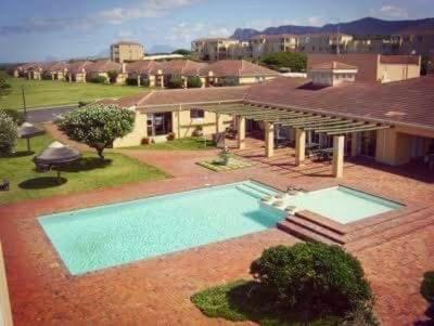 Getaway To Hermanus Beach Club Apartment Exterior photo